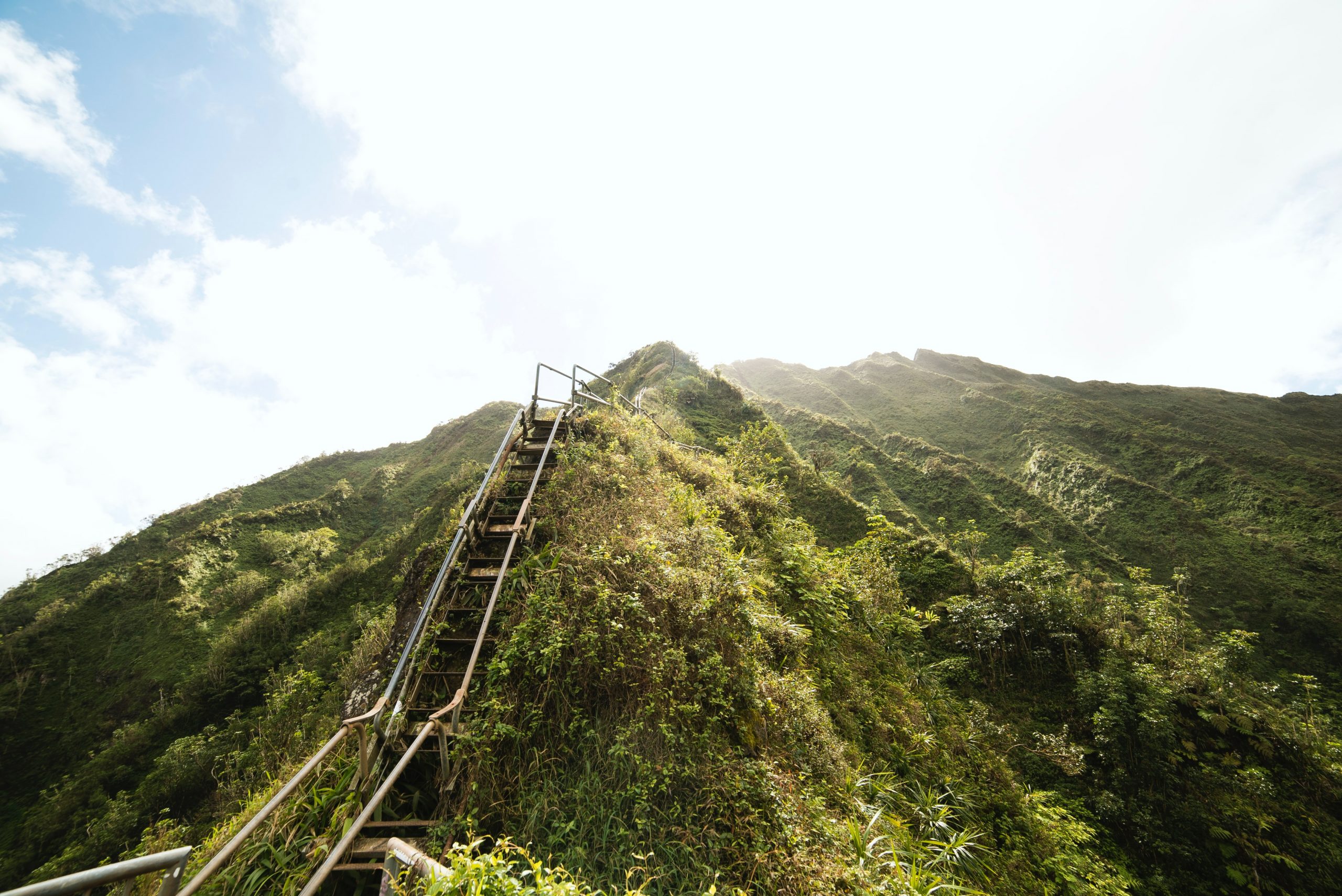 Hawaii to remove illegal tourist attraction ‘Stairway to Heaven’