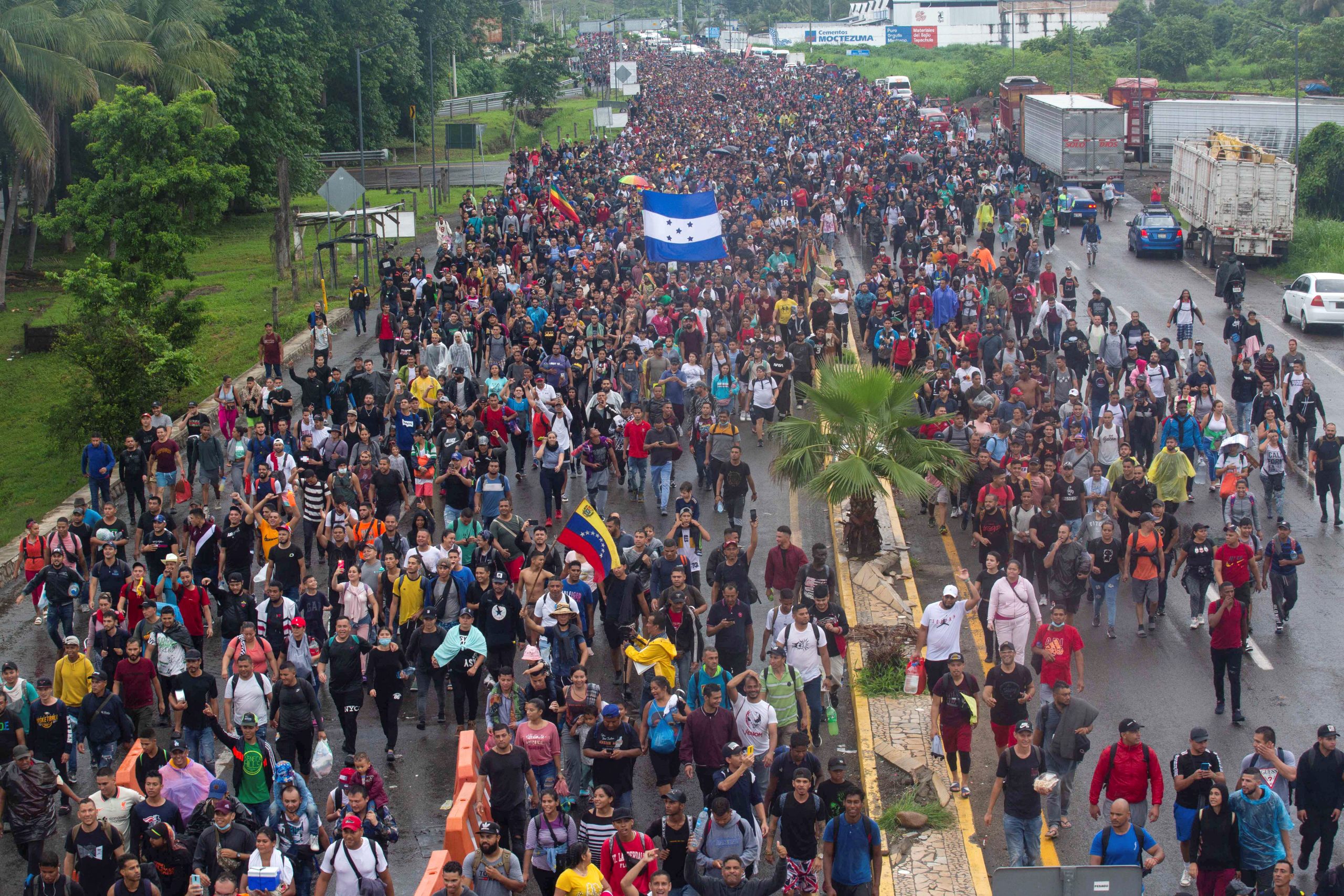 New migrant caravan heading to U.S. shaping up to be largest to date