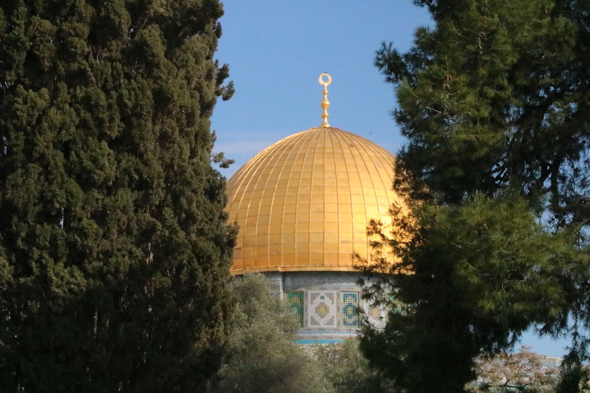 UN disregards Jewish claim toTemple Mount, recongizes it as an Islamic holy site