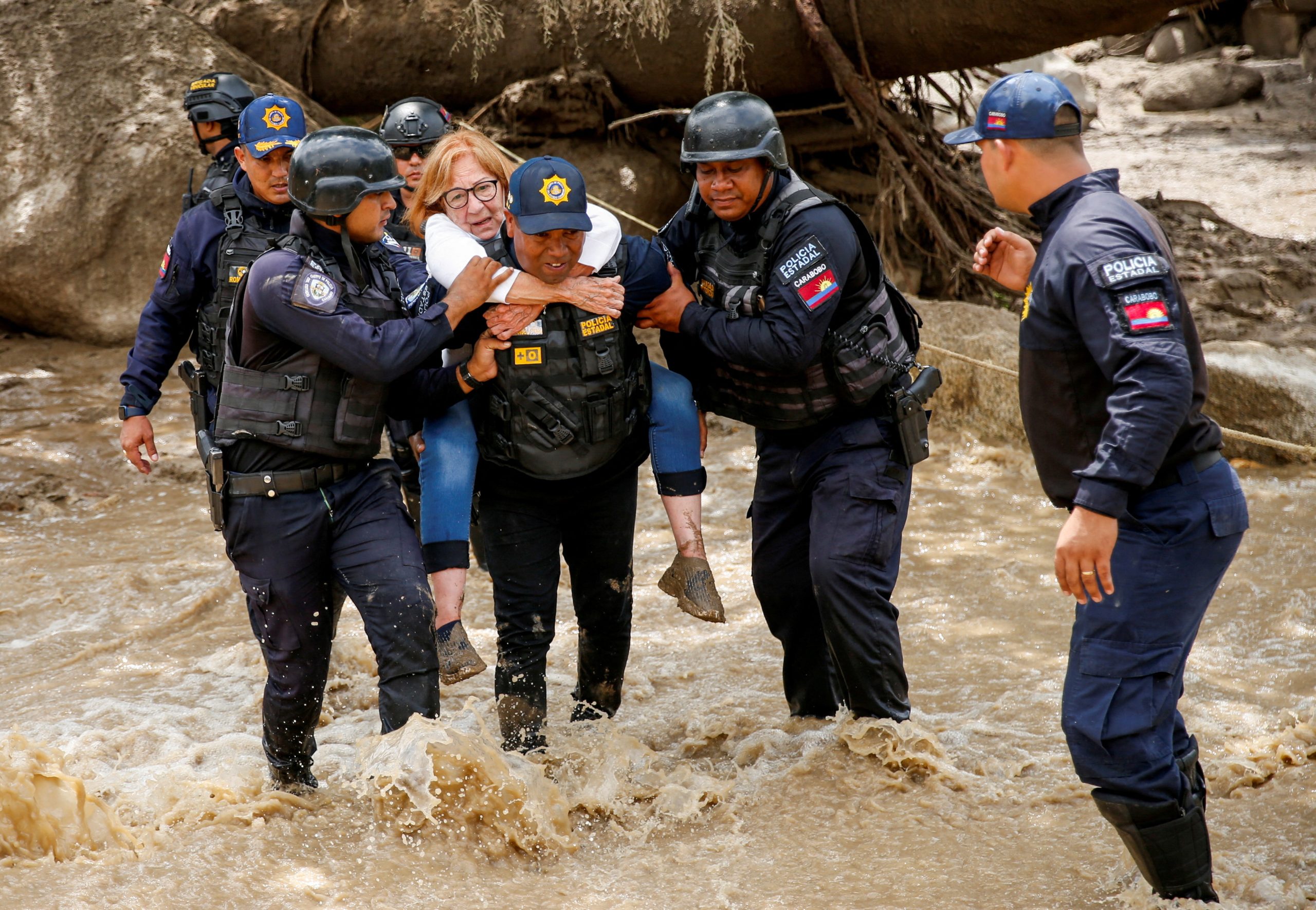 Venezuela flooding death toll rises after three perish near Maracay