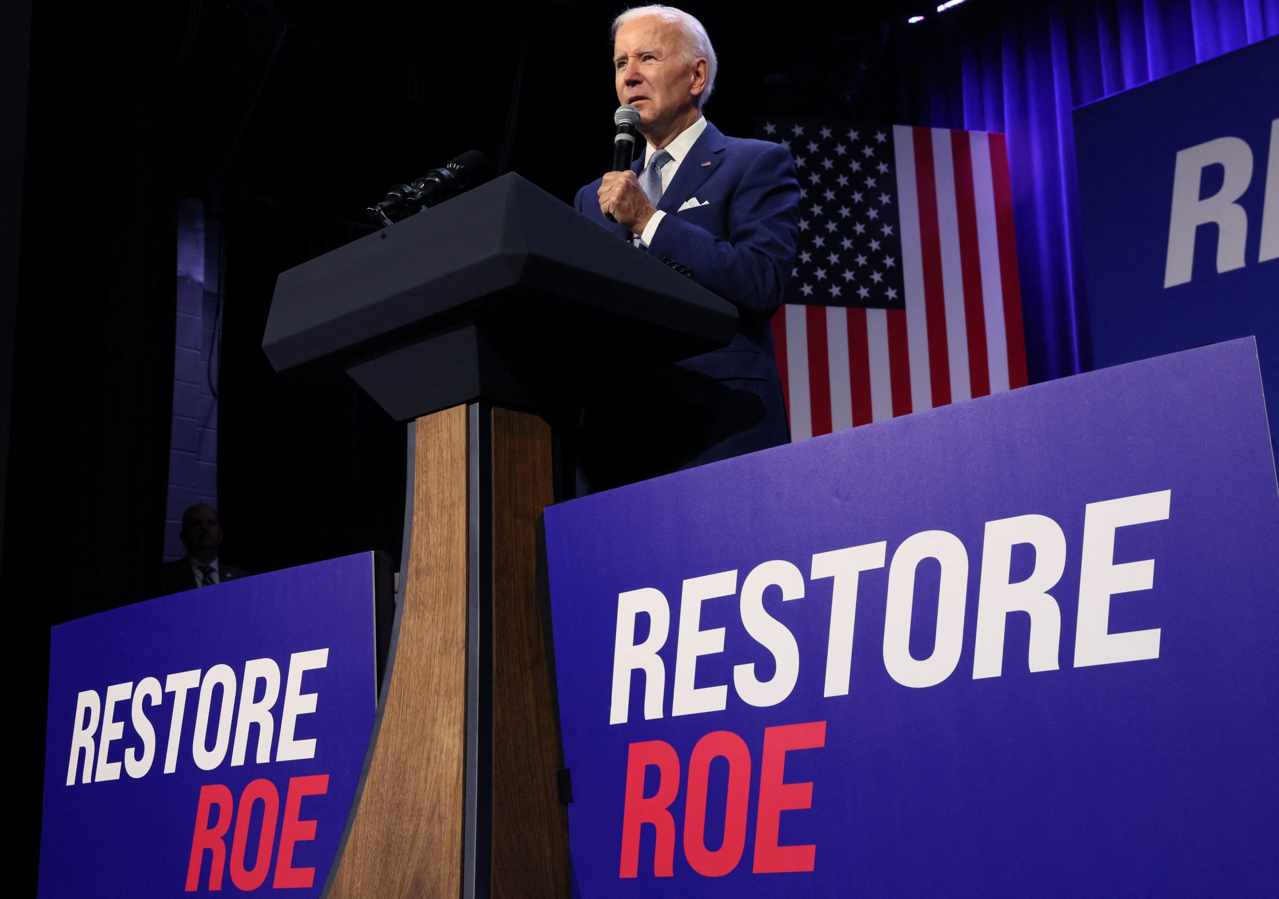 Biden approval stuck at 40%, a dark sign for Democrats in midterms