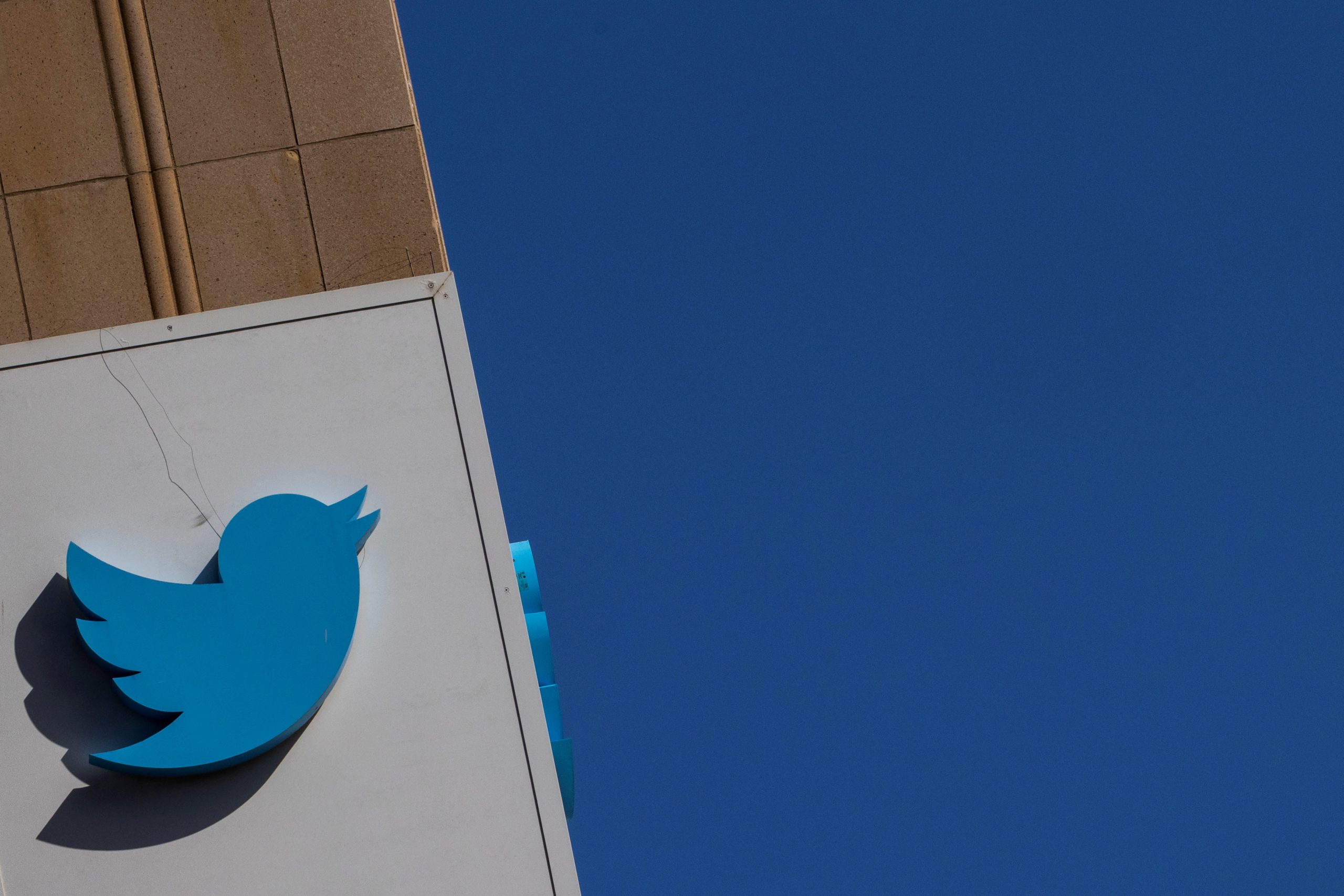 Twitter to lay off 25% of workforce in first round of job cuts – report