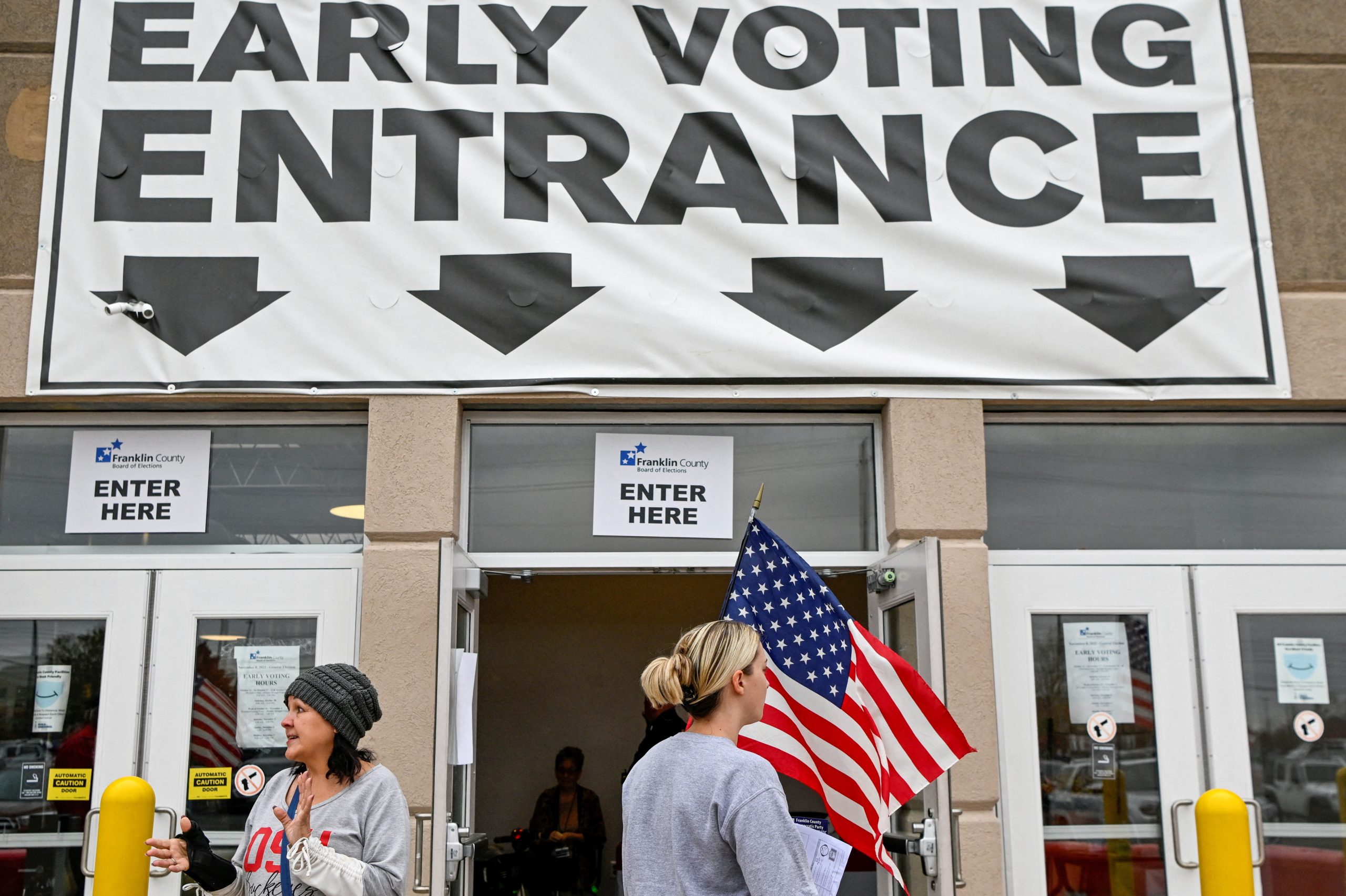 Poll: Suburban white women swing Republican ahead of midterms