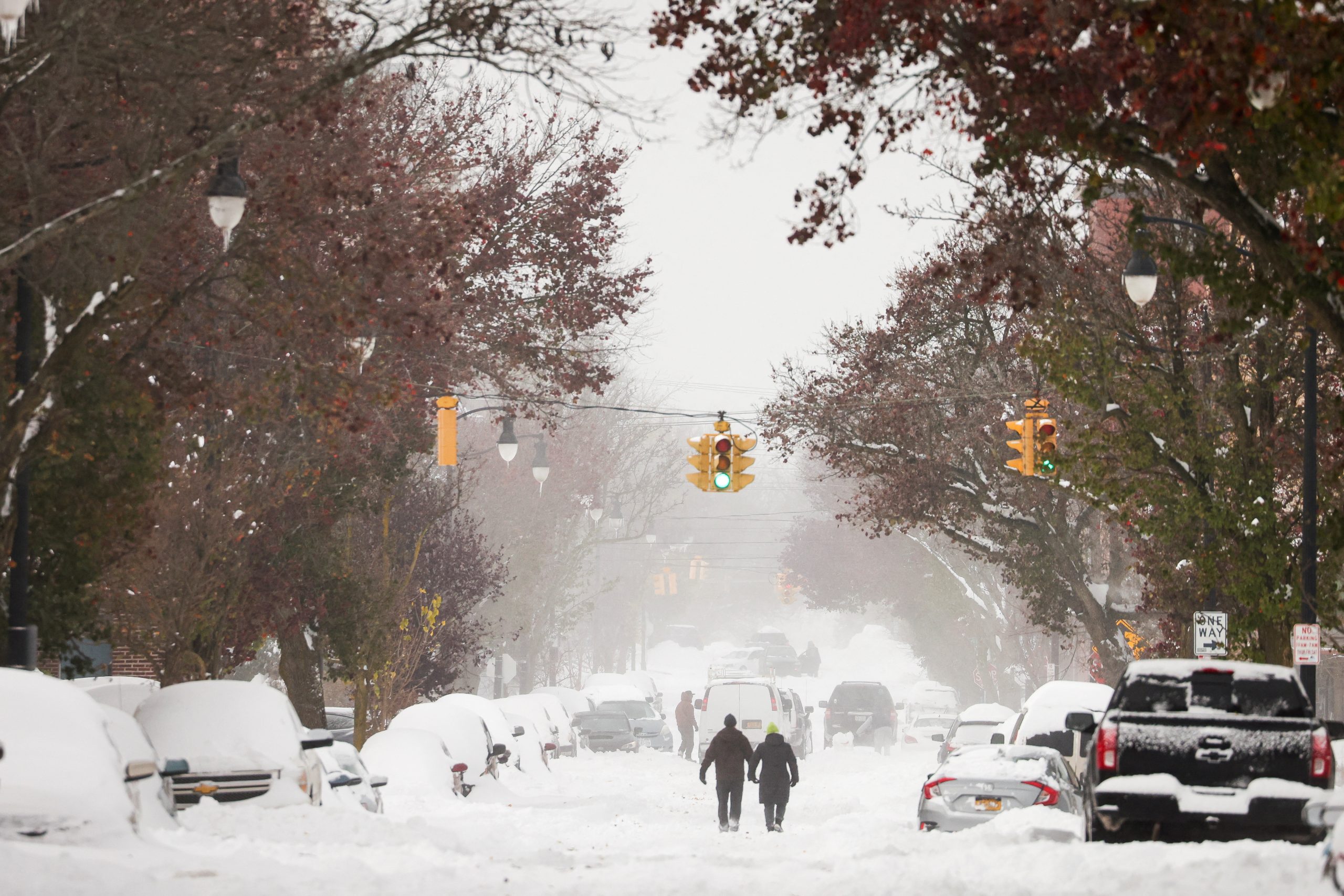 Snowstorm batters western New York, restricting travel ahead of Thanksgiving