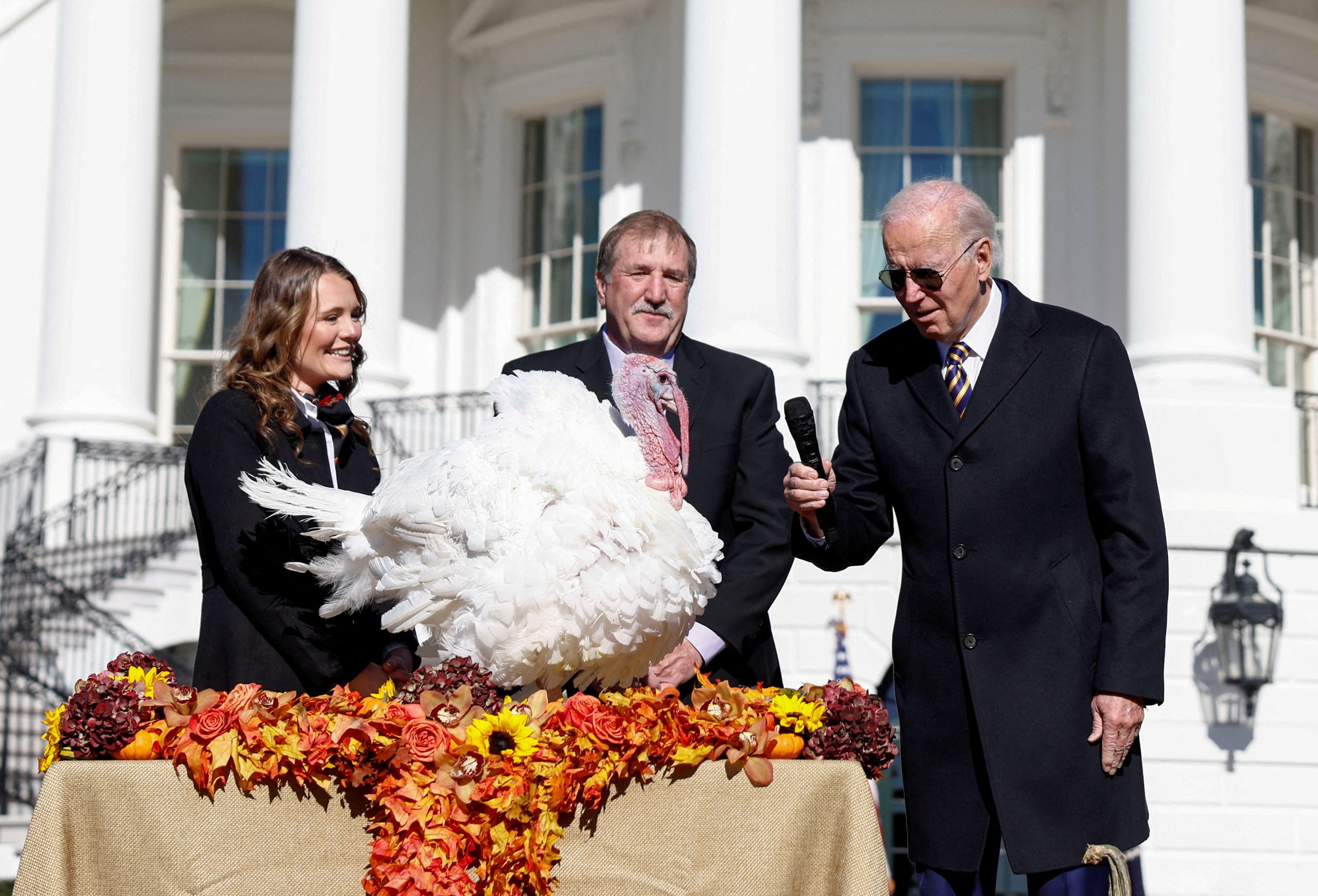 Biden politicizes pardoning of Thanksgiving turkeys, ignores inflation