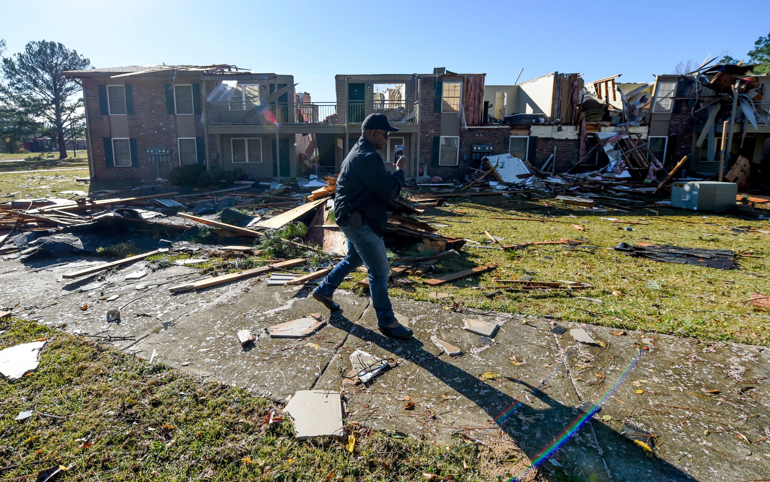 Tornadoes rip through Alabama, killing mother and child