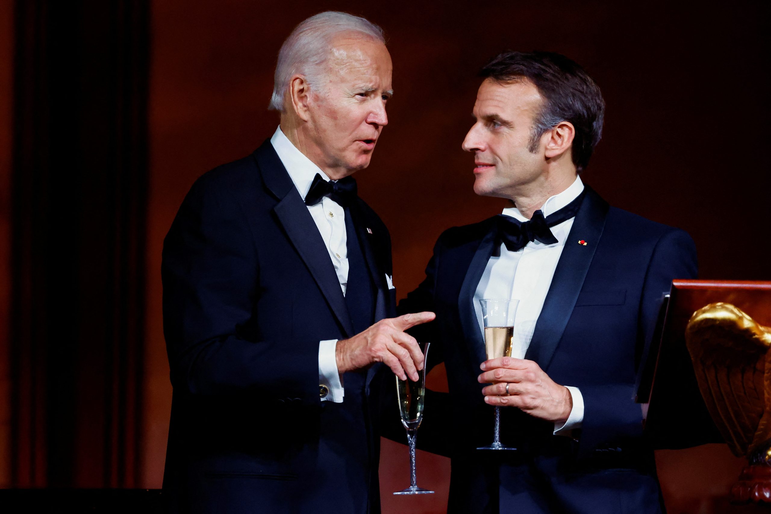 Against grand backdrop, Biden and Macron pledge cooperation on Ukraine, energy investment 