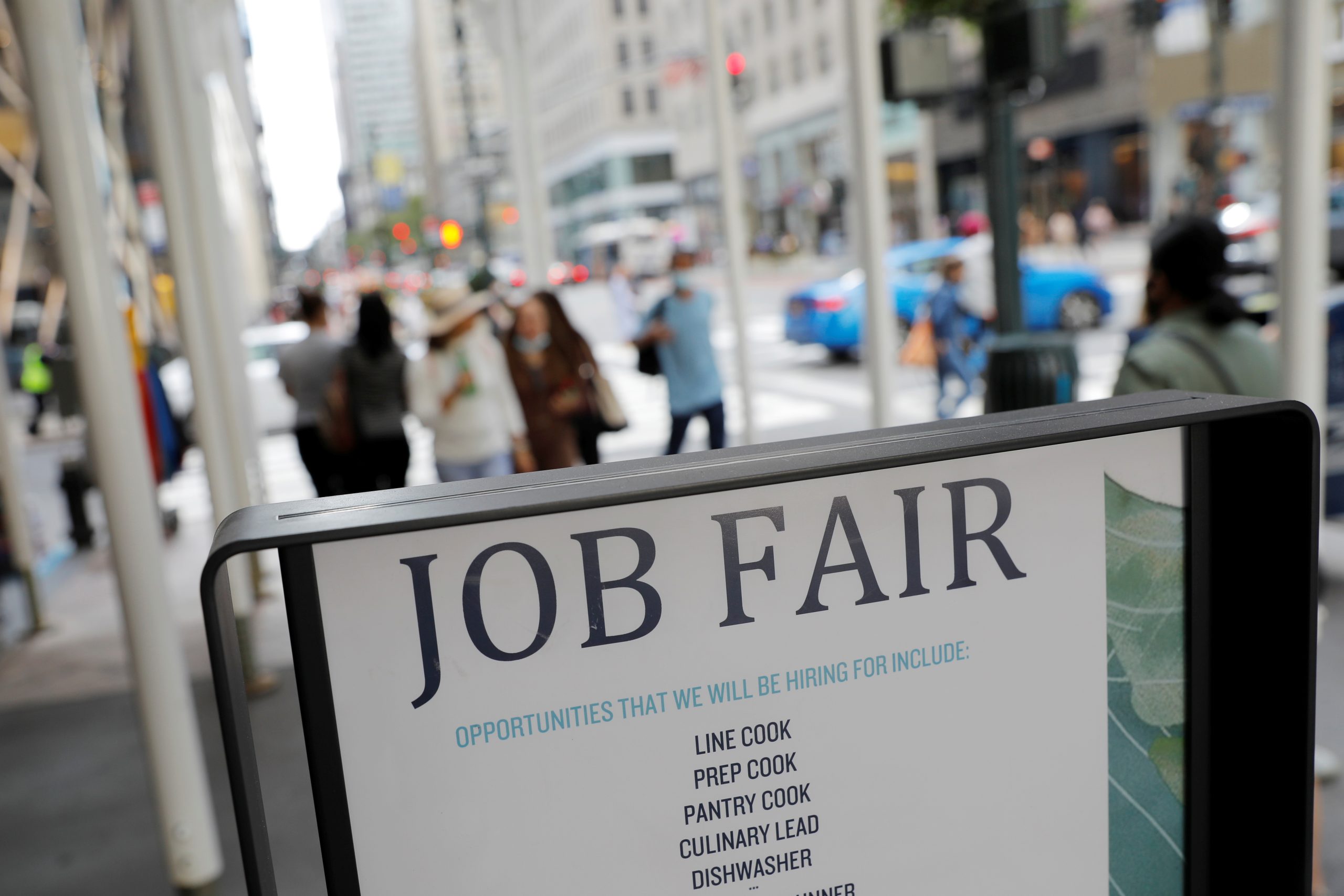 Nov. labor market better than expected, but Fed still likely to hike rates