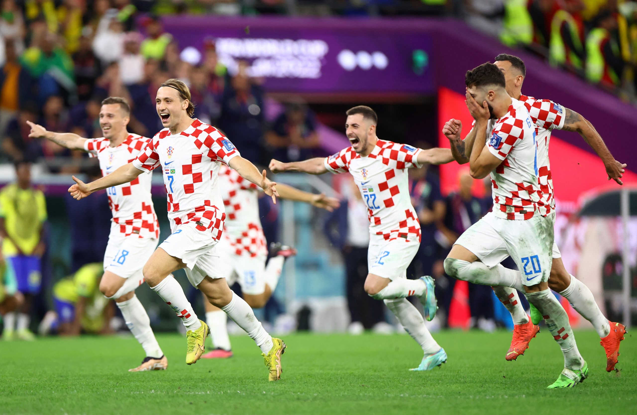 Croatia ousts favorites Brazil from World Cup 4-2 on penalties