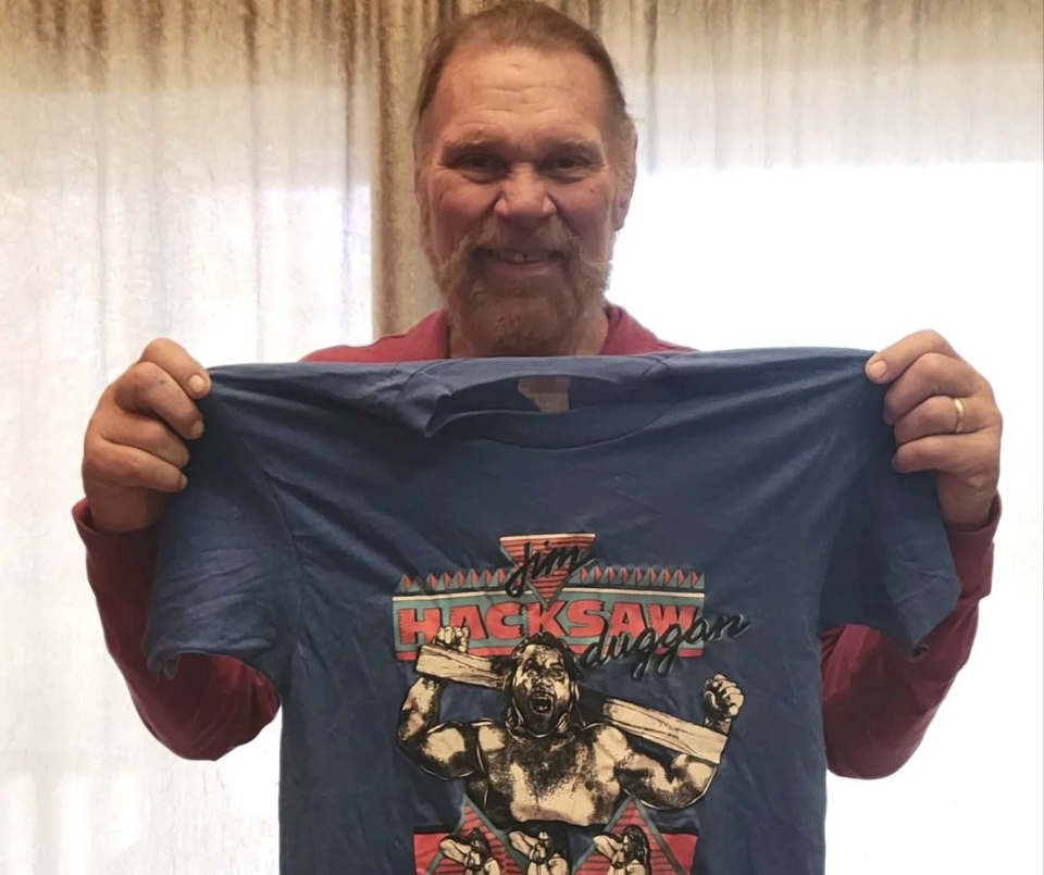 Wrestling legend Jim Duggan subdues home intruder