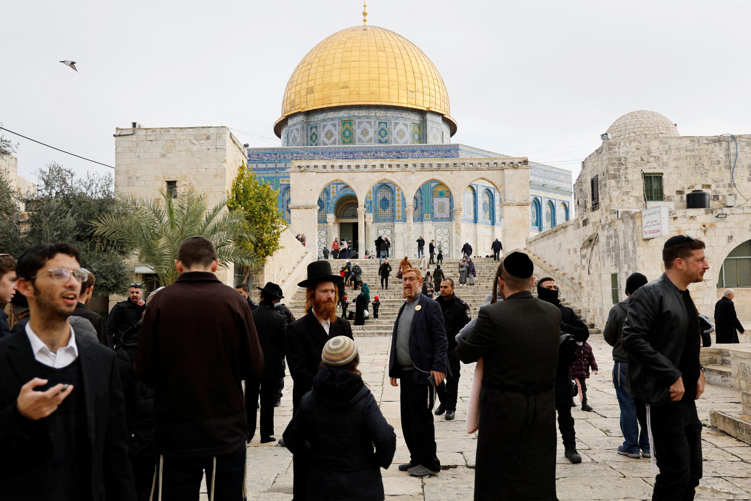 Israeli security minister visits Temple Mount despite condemnations