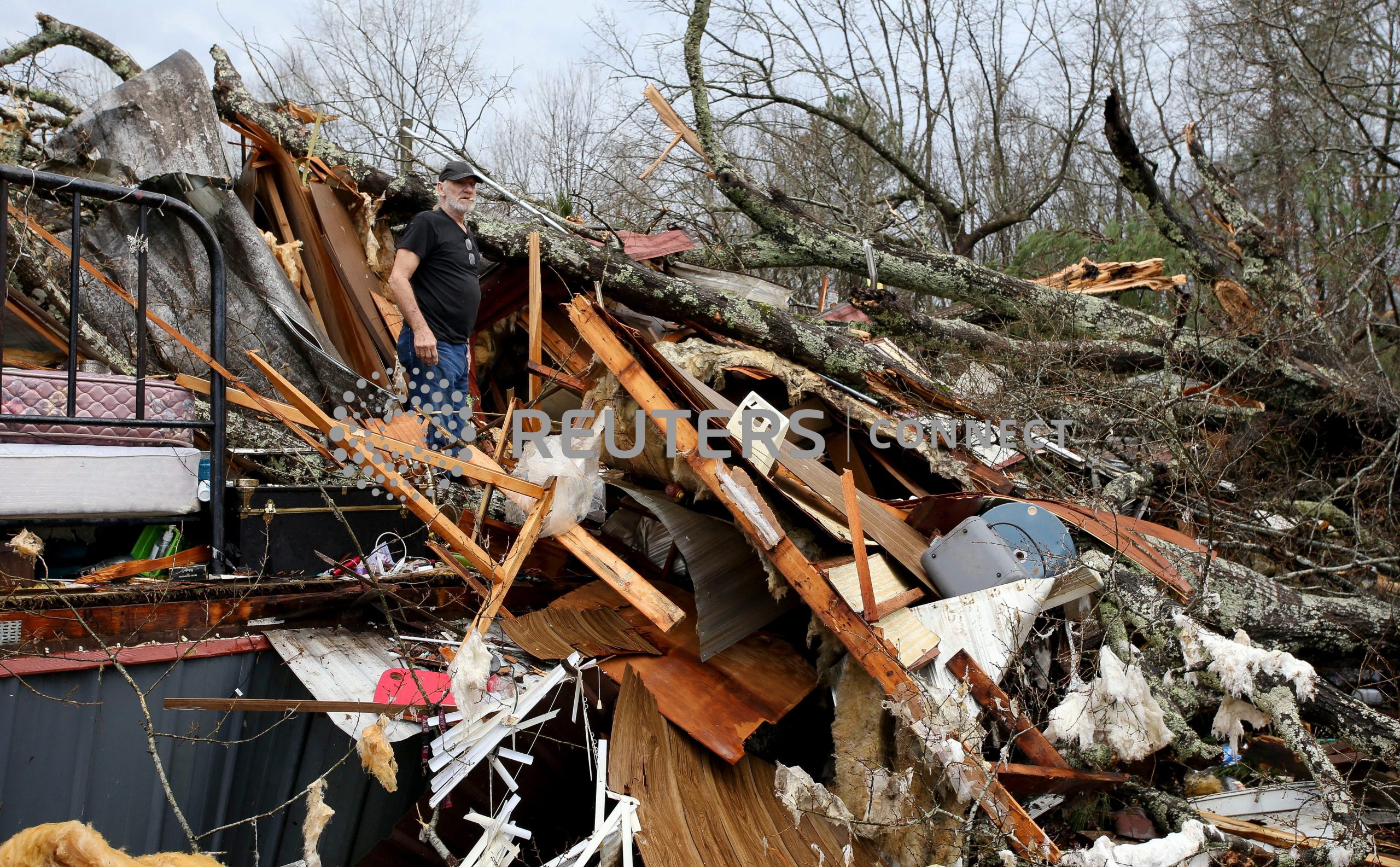 At least 6 killed as tornado, thunderstorms strike central Alabama