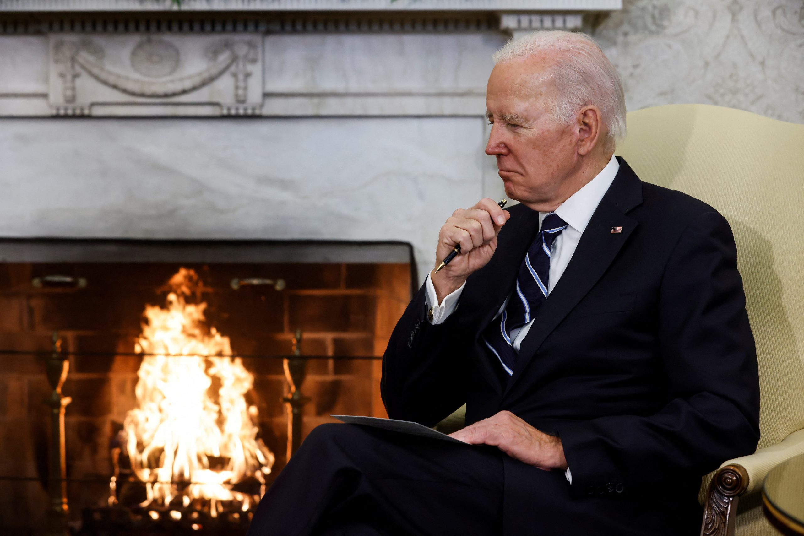 Docu-Mess: Watchdog calls for ethics investigation into Biden as media pushes back on Jean-Pierre