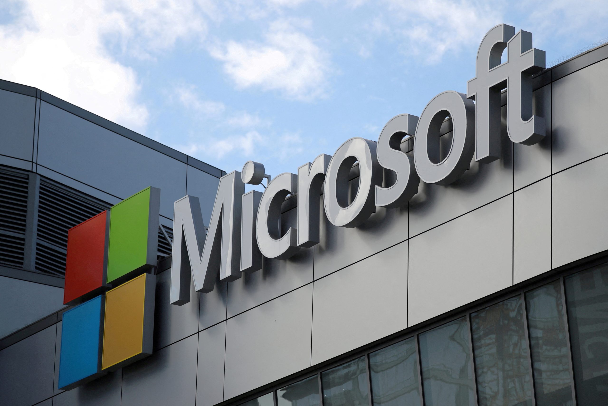 Microsoft to cut thousands of jobs – report