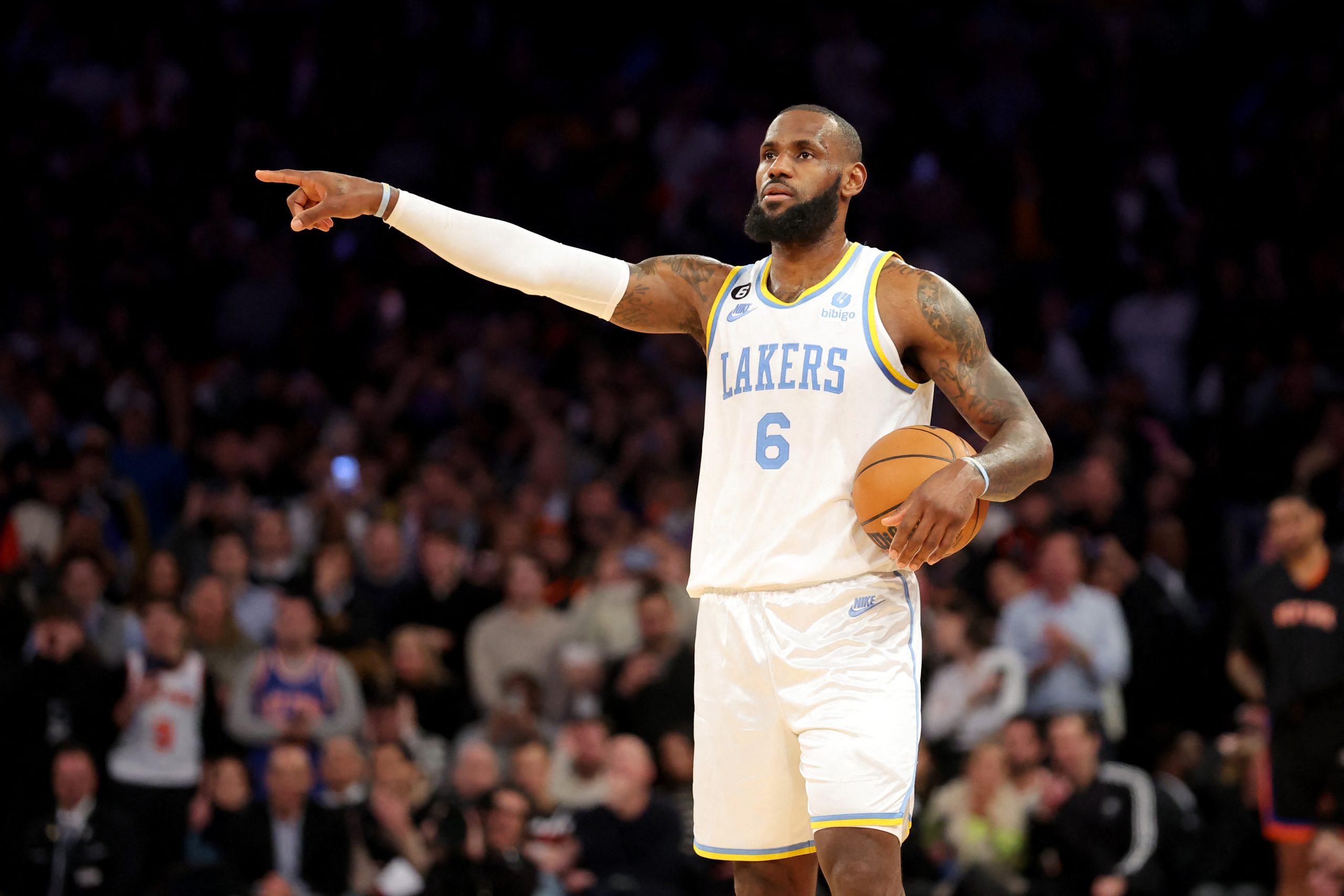 NBA injuries: LeBron could miss several weeks, Ball likely out for season