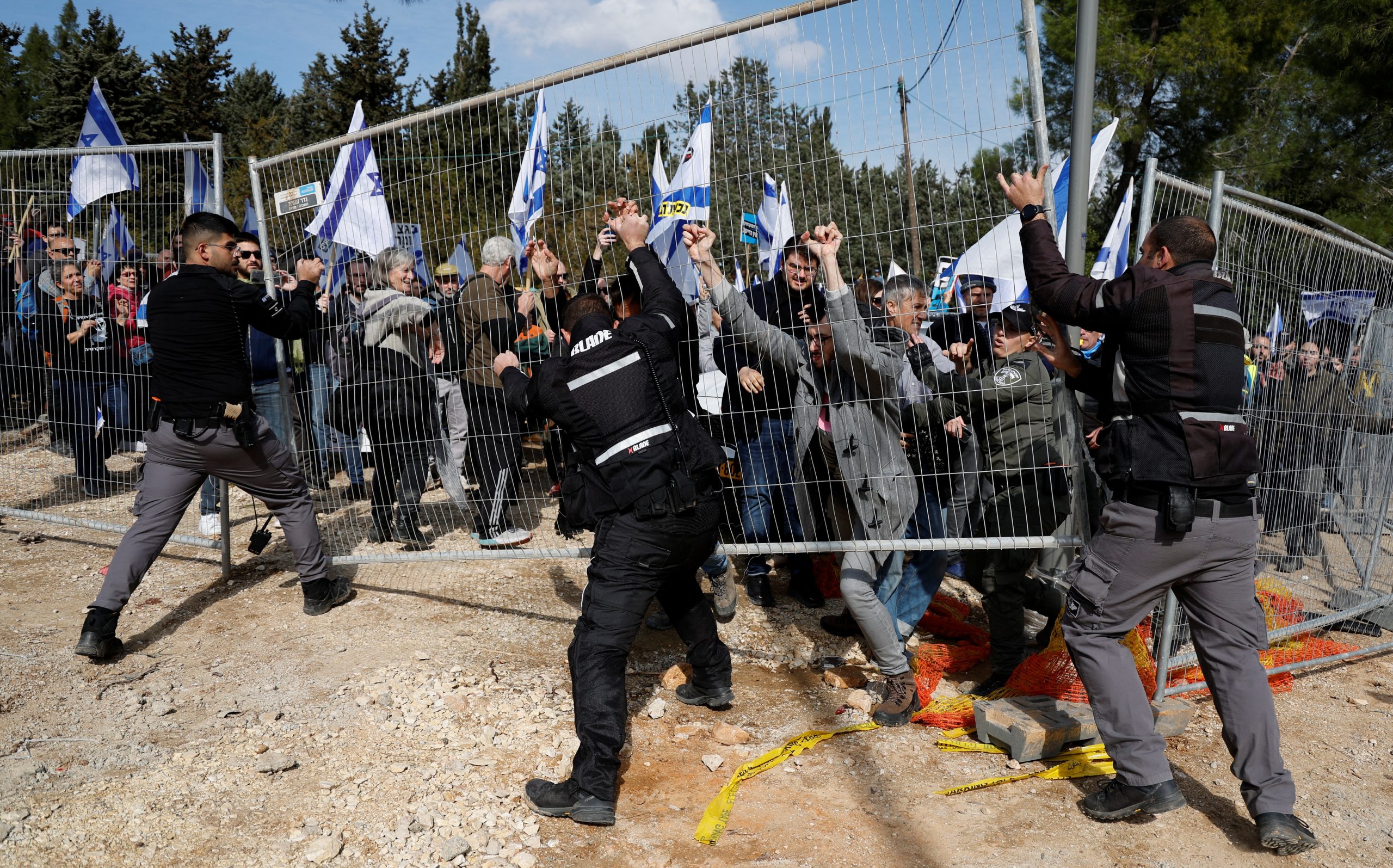 Tens of thousands of Israelis protest proposed judicial overhaul