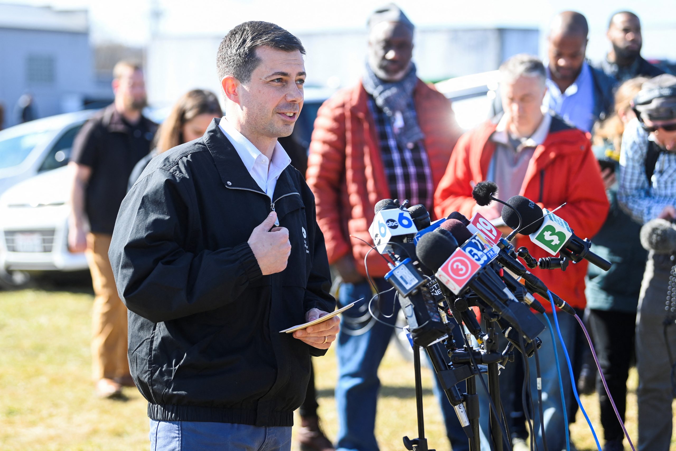 Buttigieg, NTSB blame Ohio train disaster on Trump, Norfolk Southern