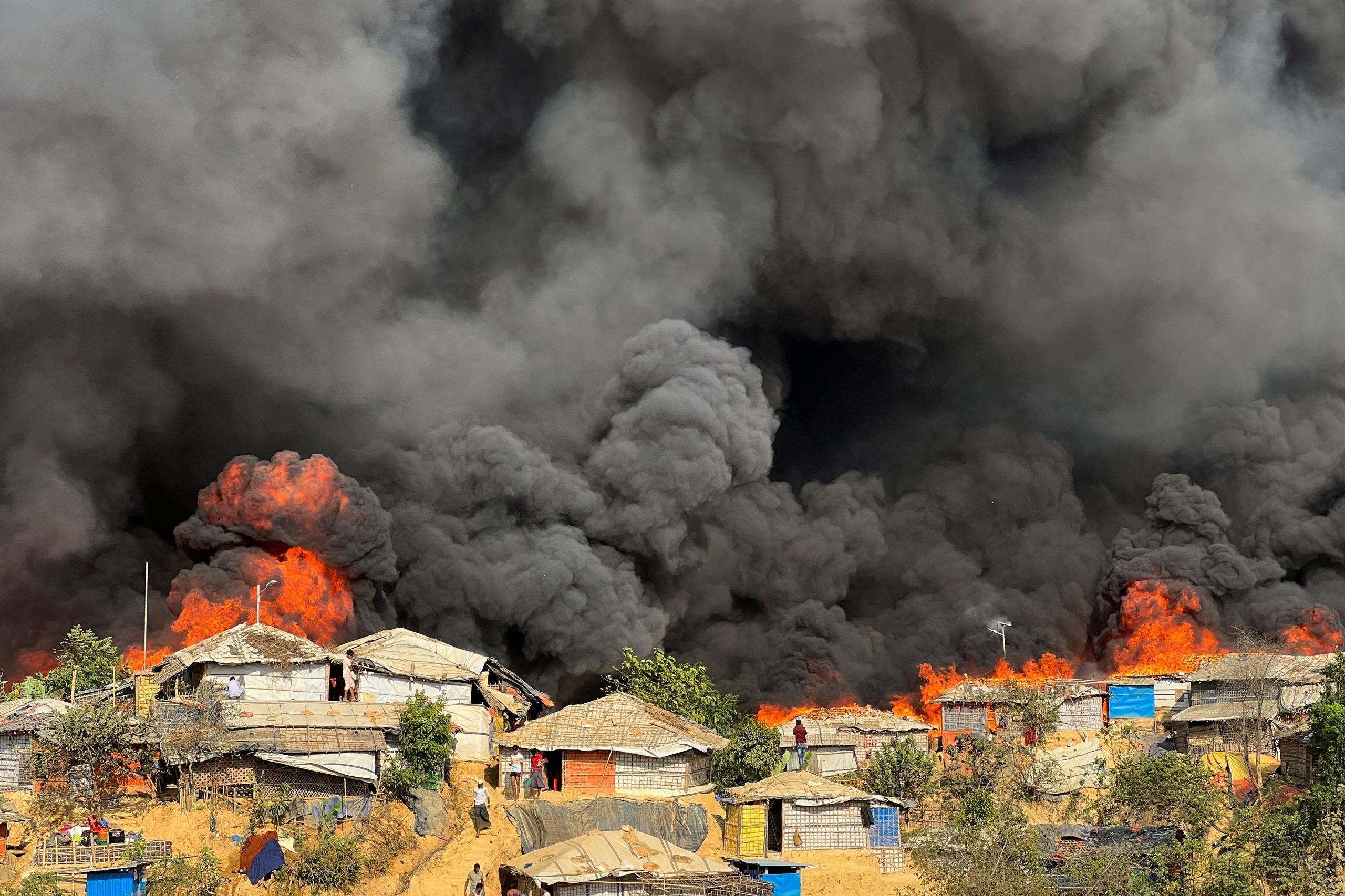 Fire destroys homes Cox’s Bazar refugee camp in Bangladesh