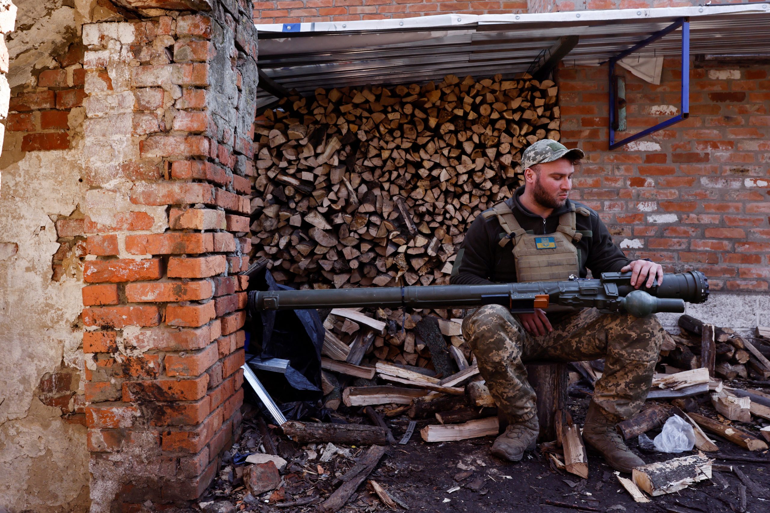 Ukraine update: Russia continues attacks along Ukraine front after reports of Bakhmut slowdown