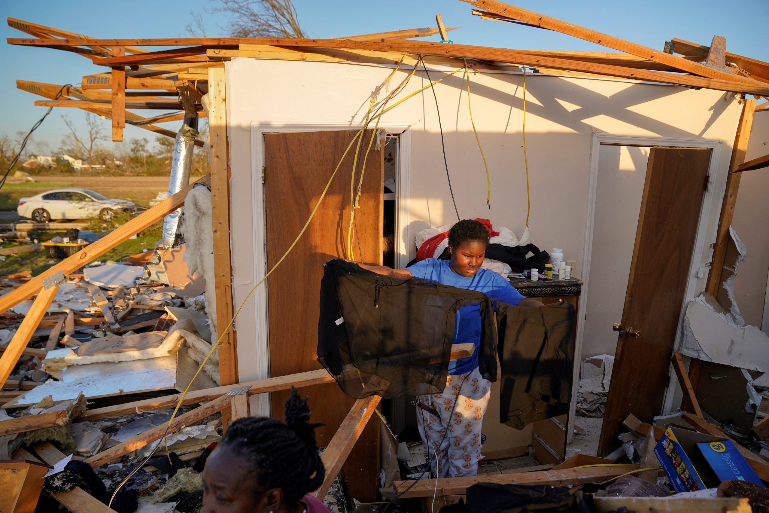 Death toll at 26 after powerful tornado tears across Mississippi