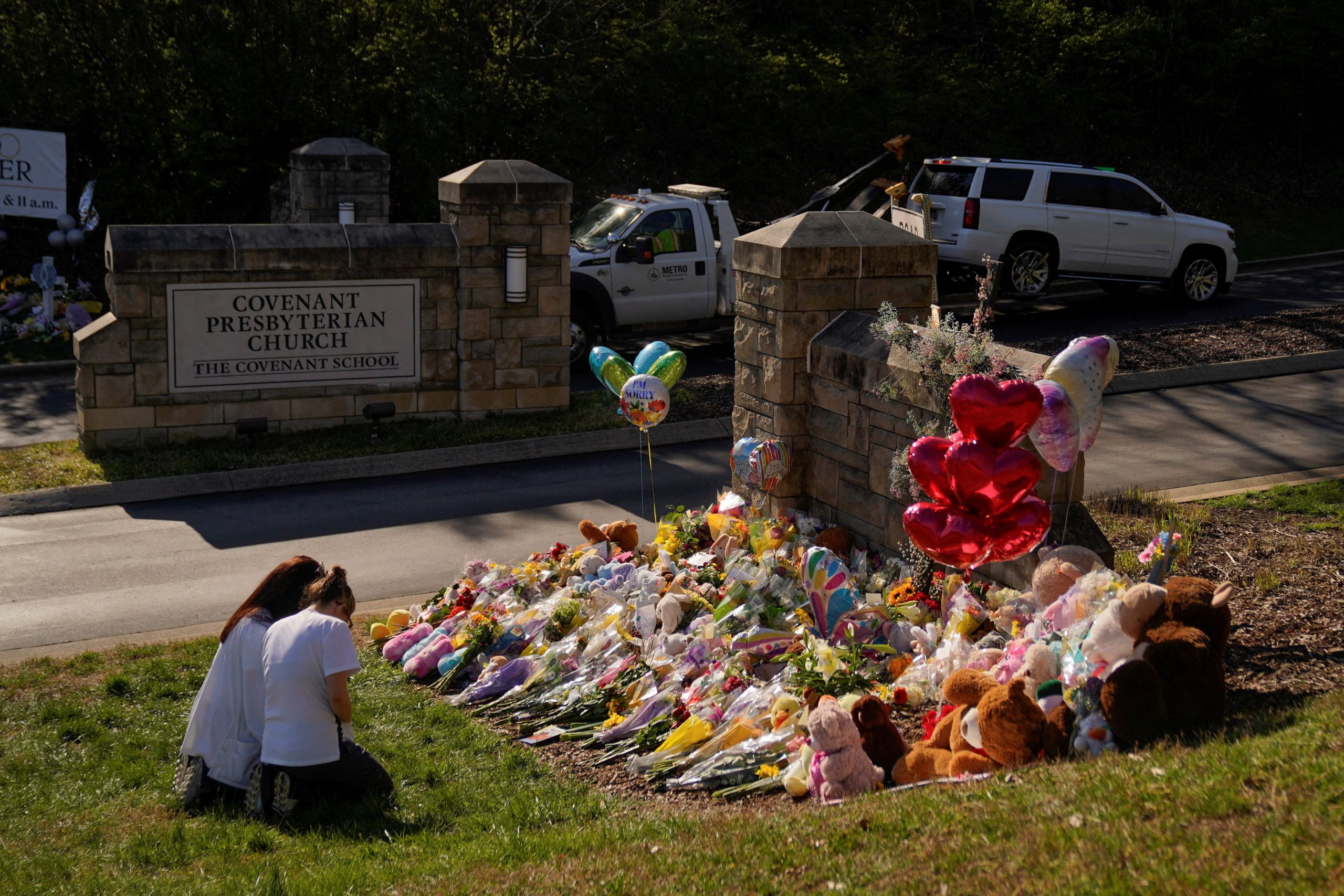 Mourners gather in Nashville for candlelight vigil to honor victims of Covenant school shooting 