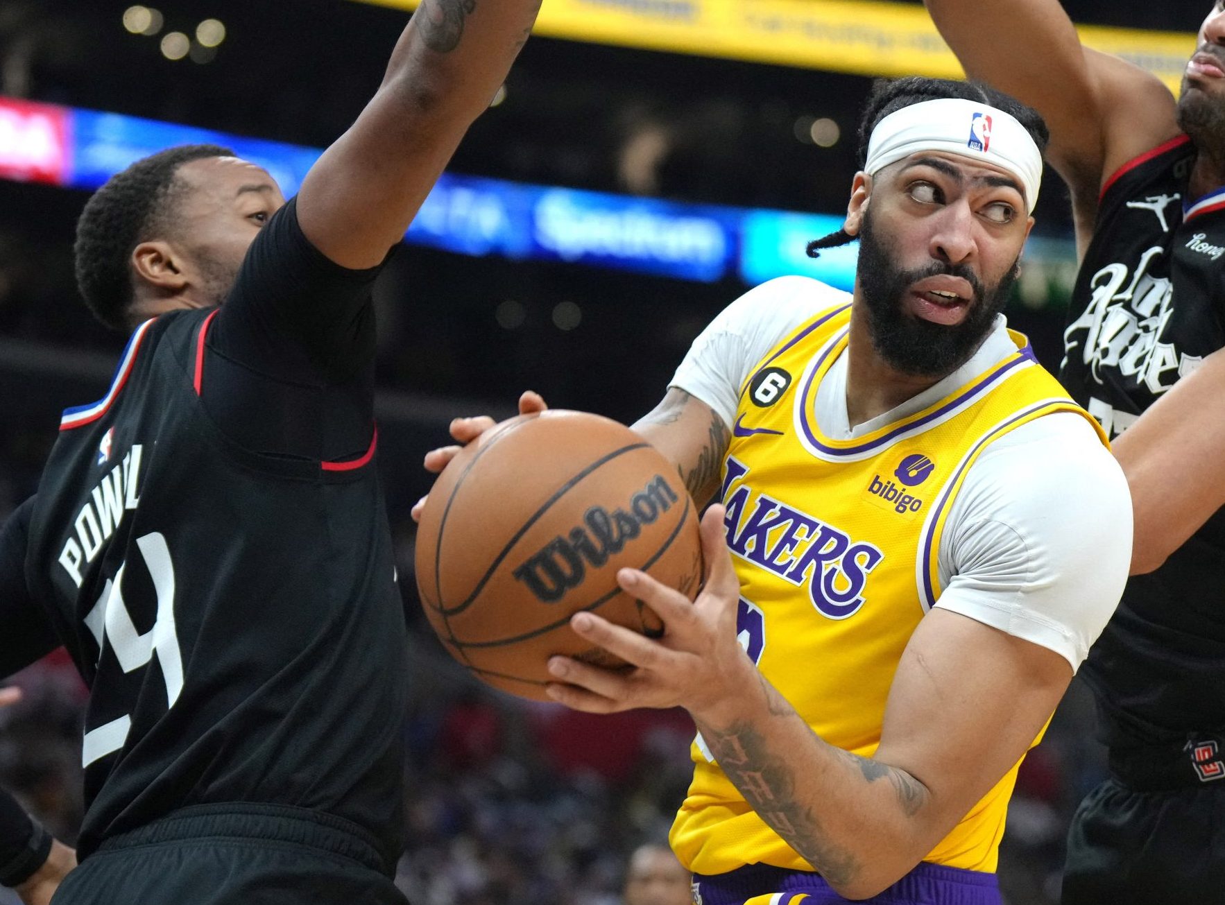 Lakers, Hawks advance to NBA playoffs with play-in wins