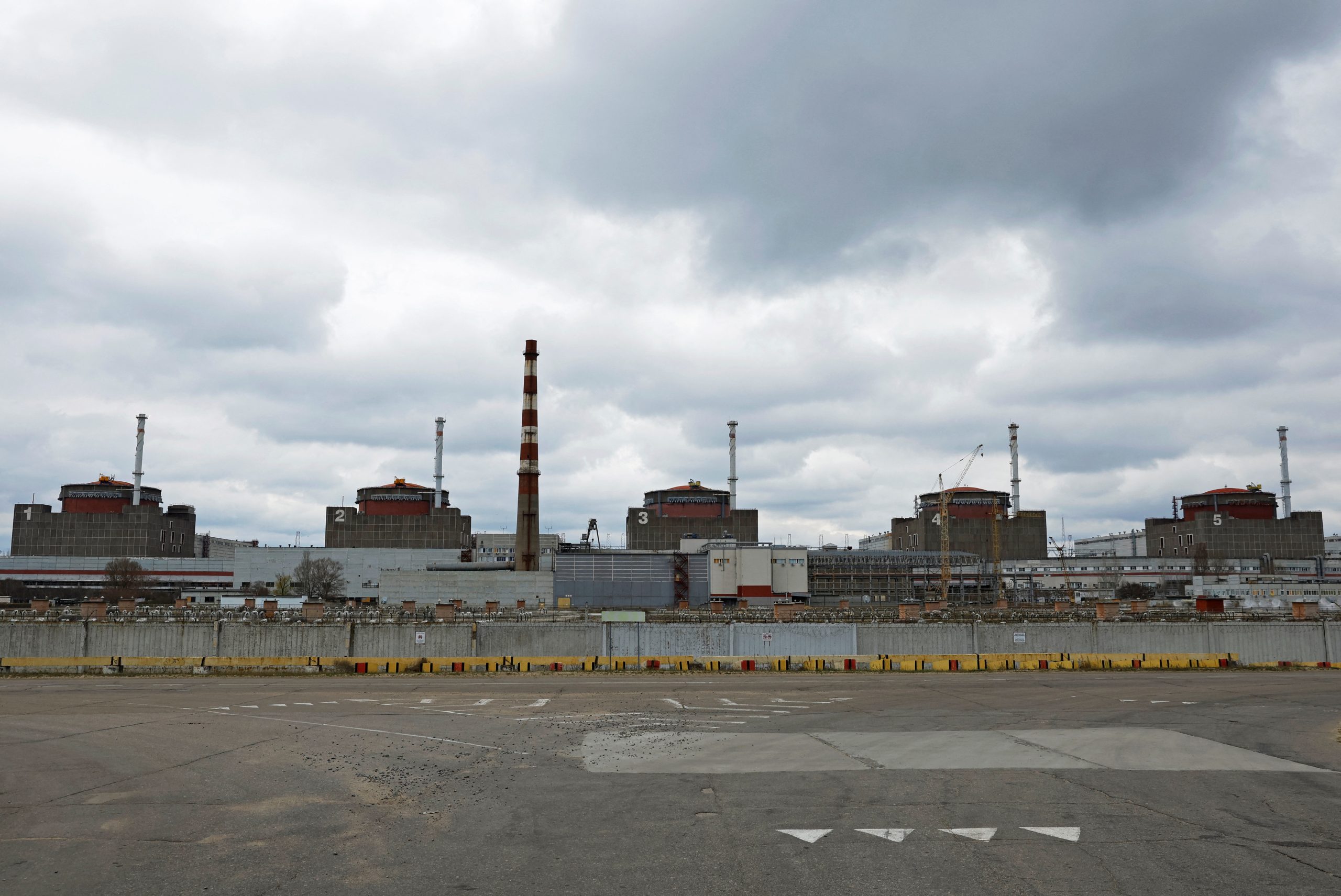 Nuclear disaster fears lead to evacuation of Zaporizhzhia