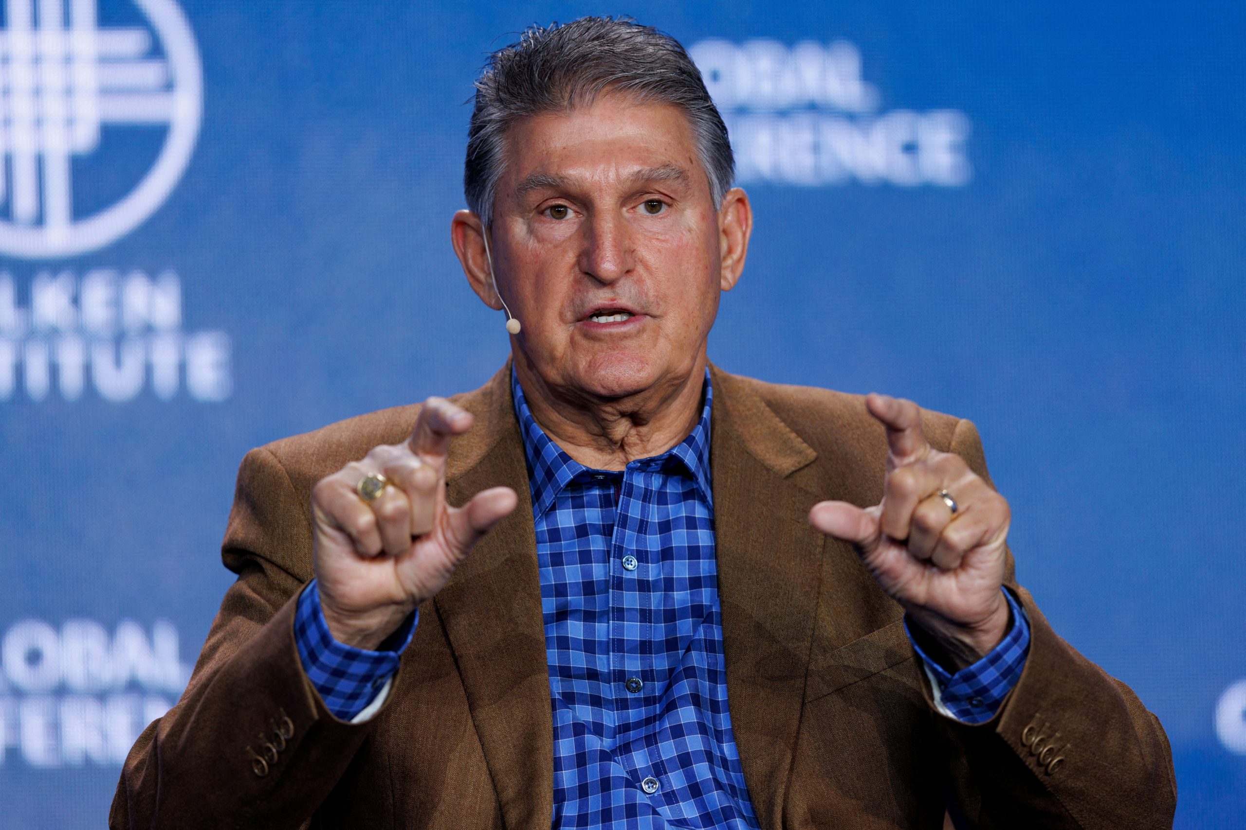 Manchin voices opposition to new EPA power plant proposal