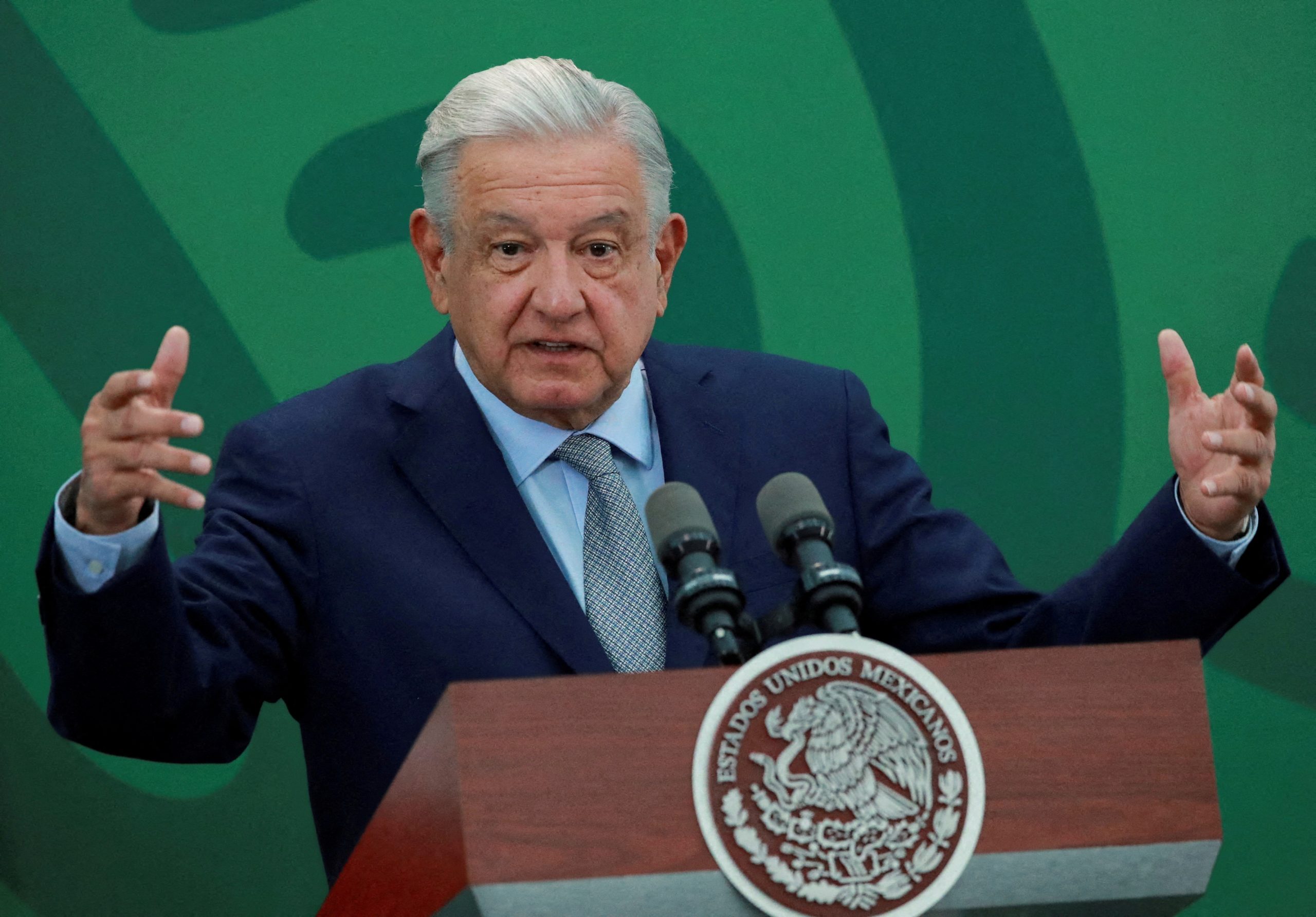 Mexican President urges ‘not a single vote’ for Desantis