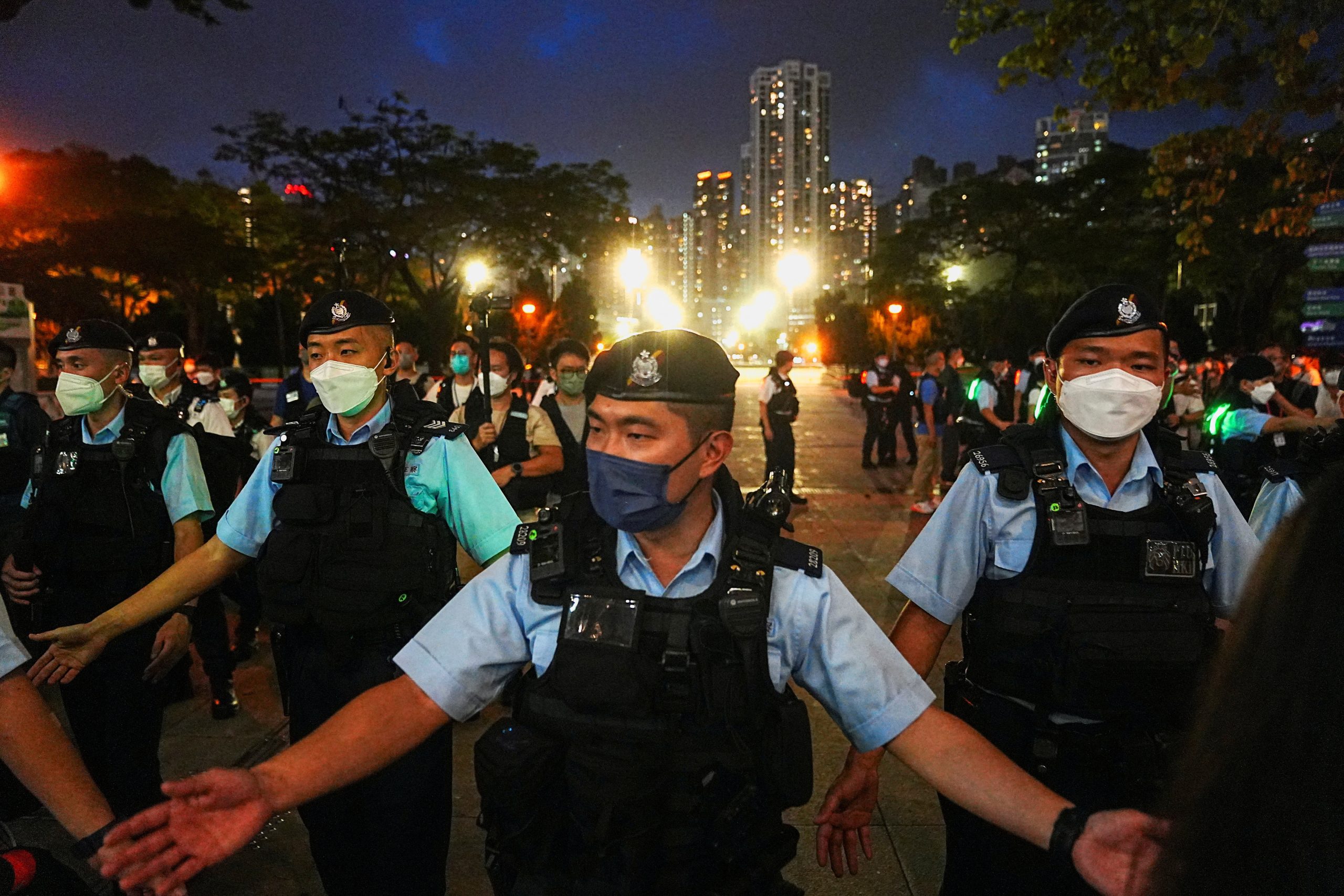 Hong Kong shuts down Tiananmen vigils