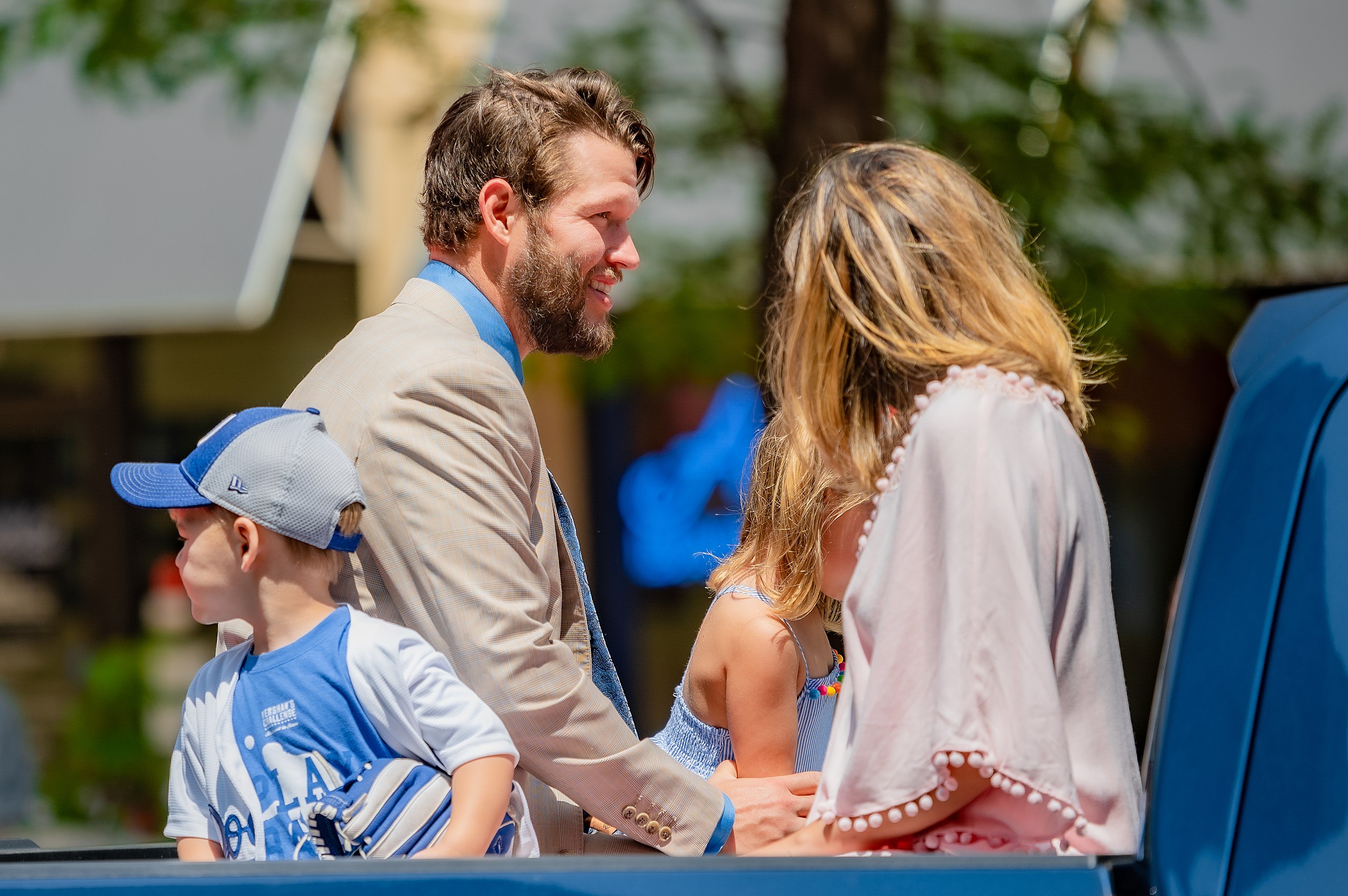 Two Dodgers pitchers criticize team for honoring anti-Catholic group