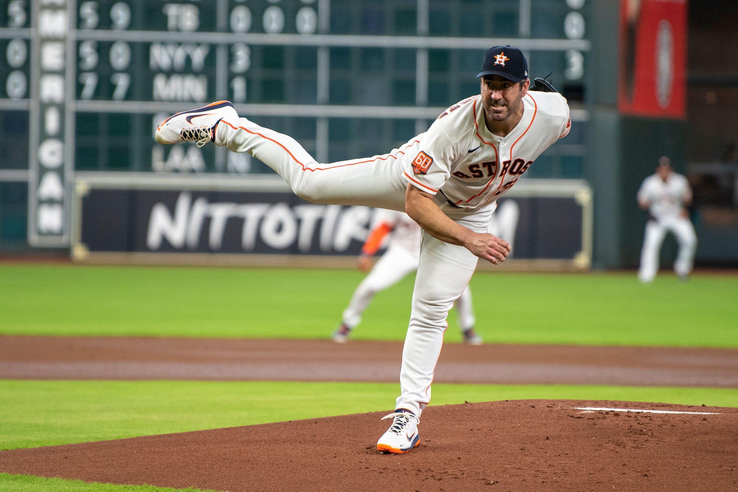 World Series star Justin Verlander chooses free agency