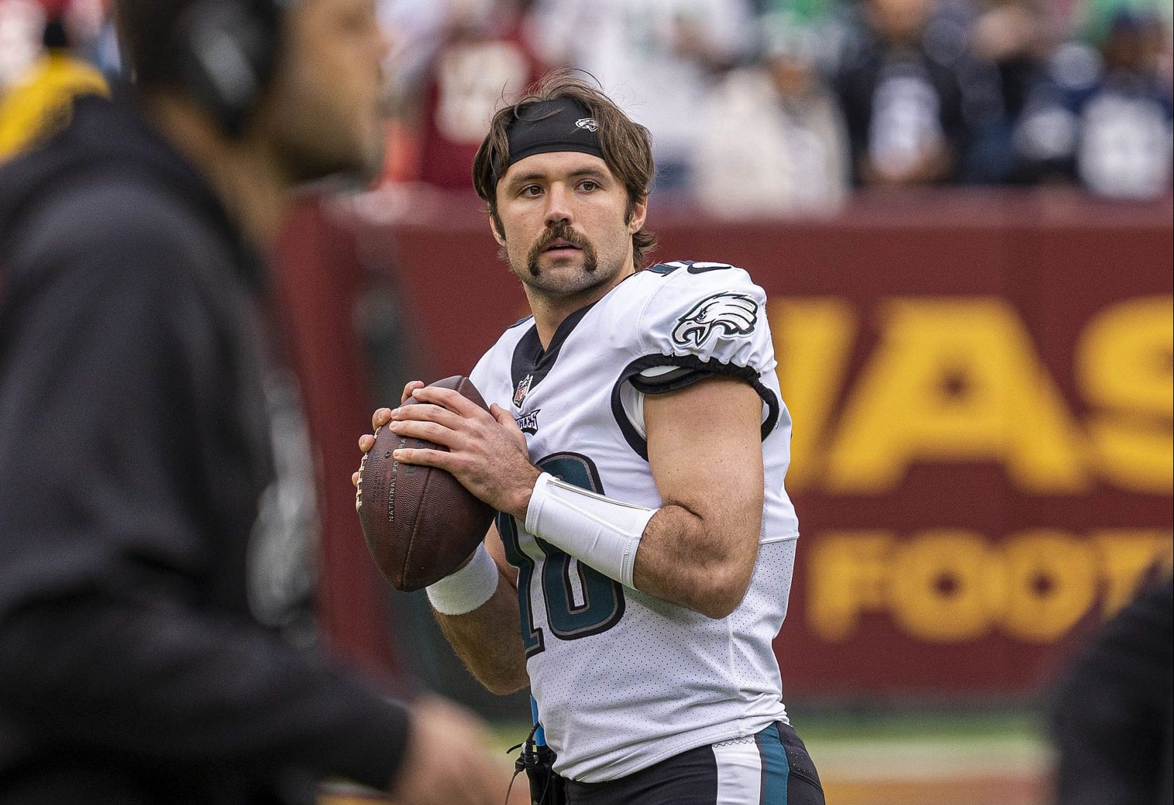 Jalen Hurts injured, Eagles turn to Gardner Minshew