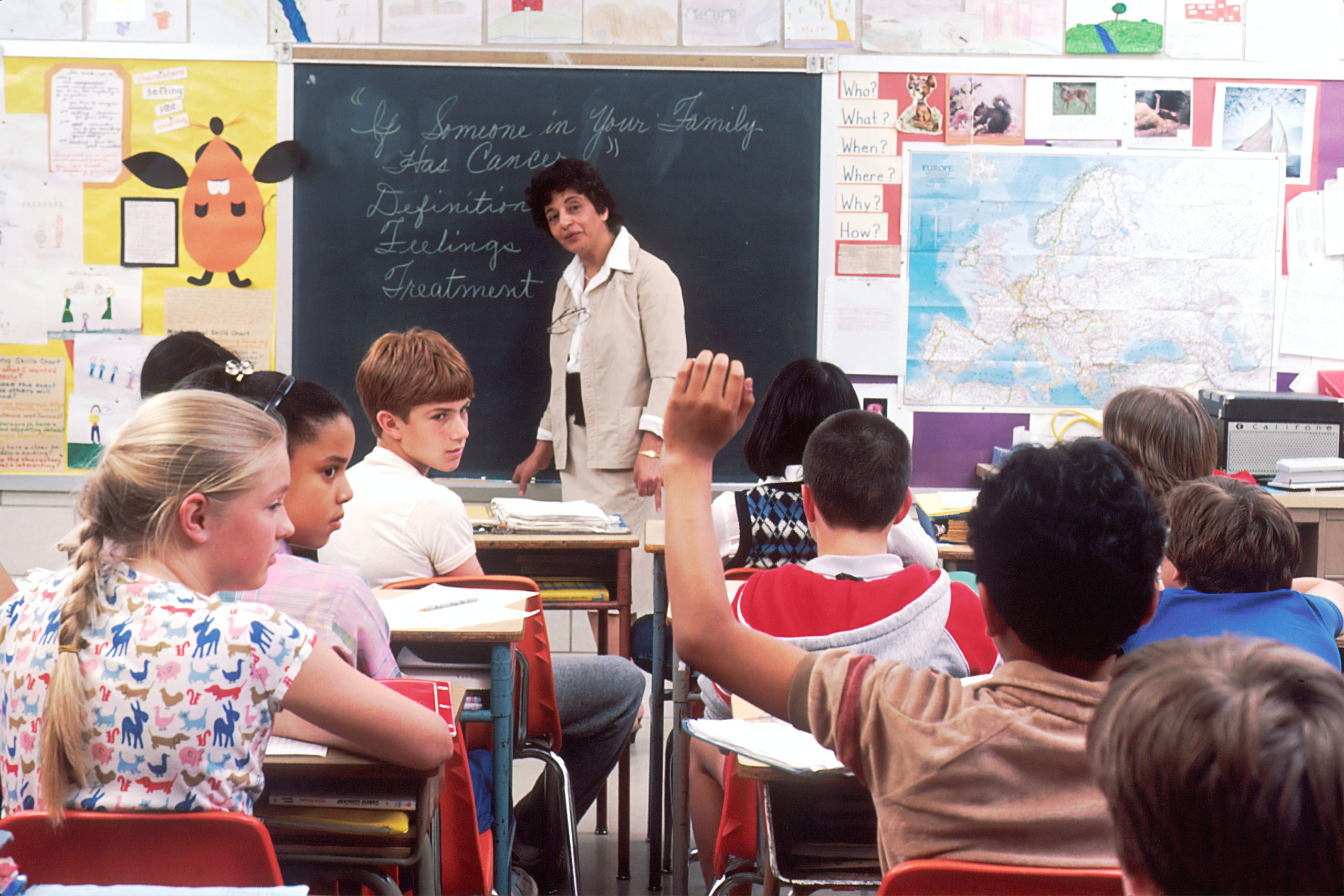 Texas school districts adopt a four-day week to attract teachers in post-pandemic world