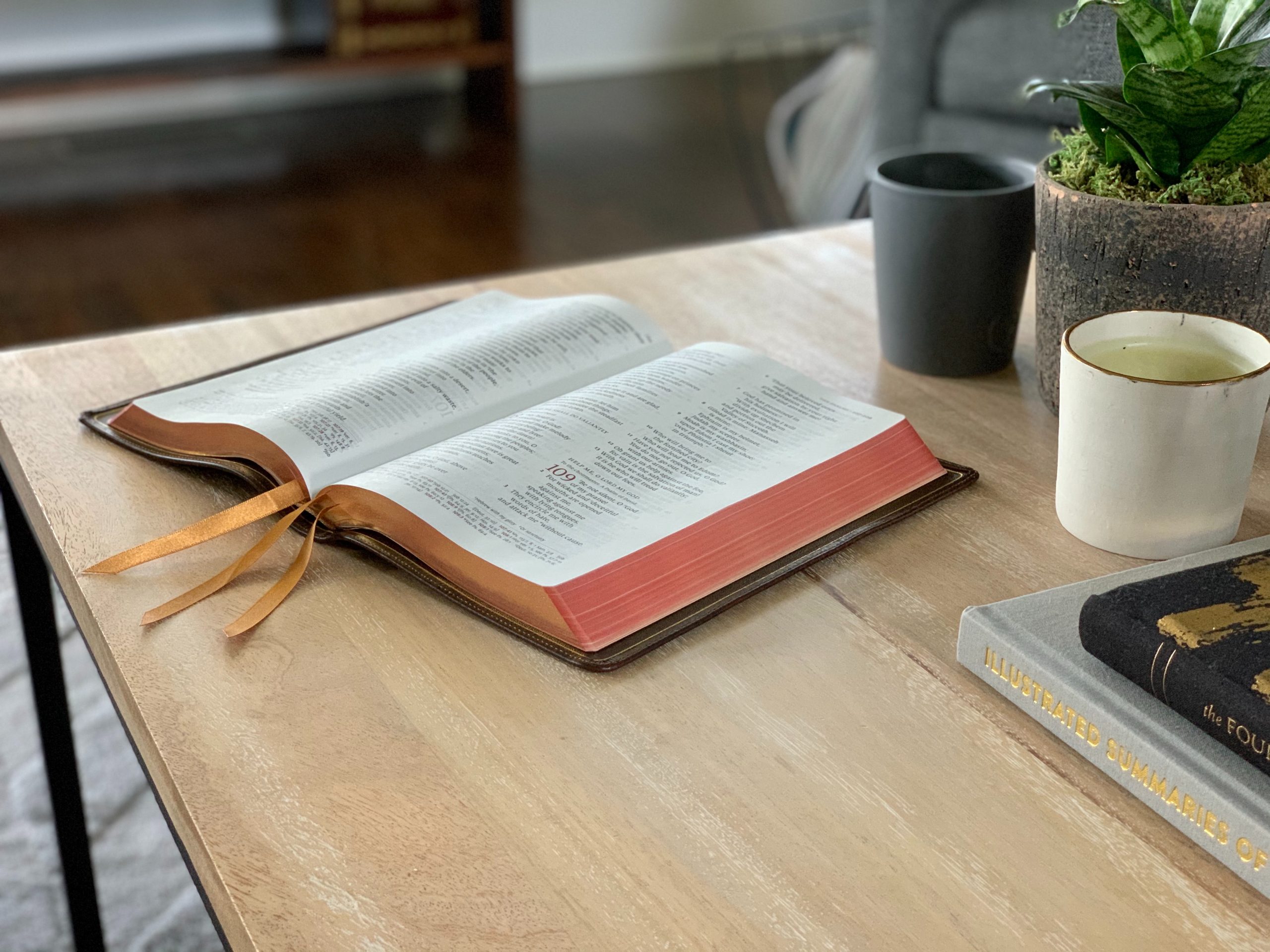 People who read the Bible experience more hope