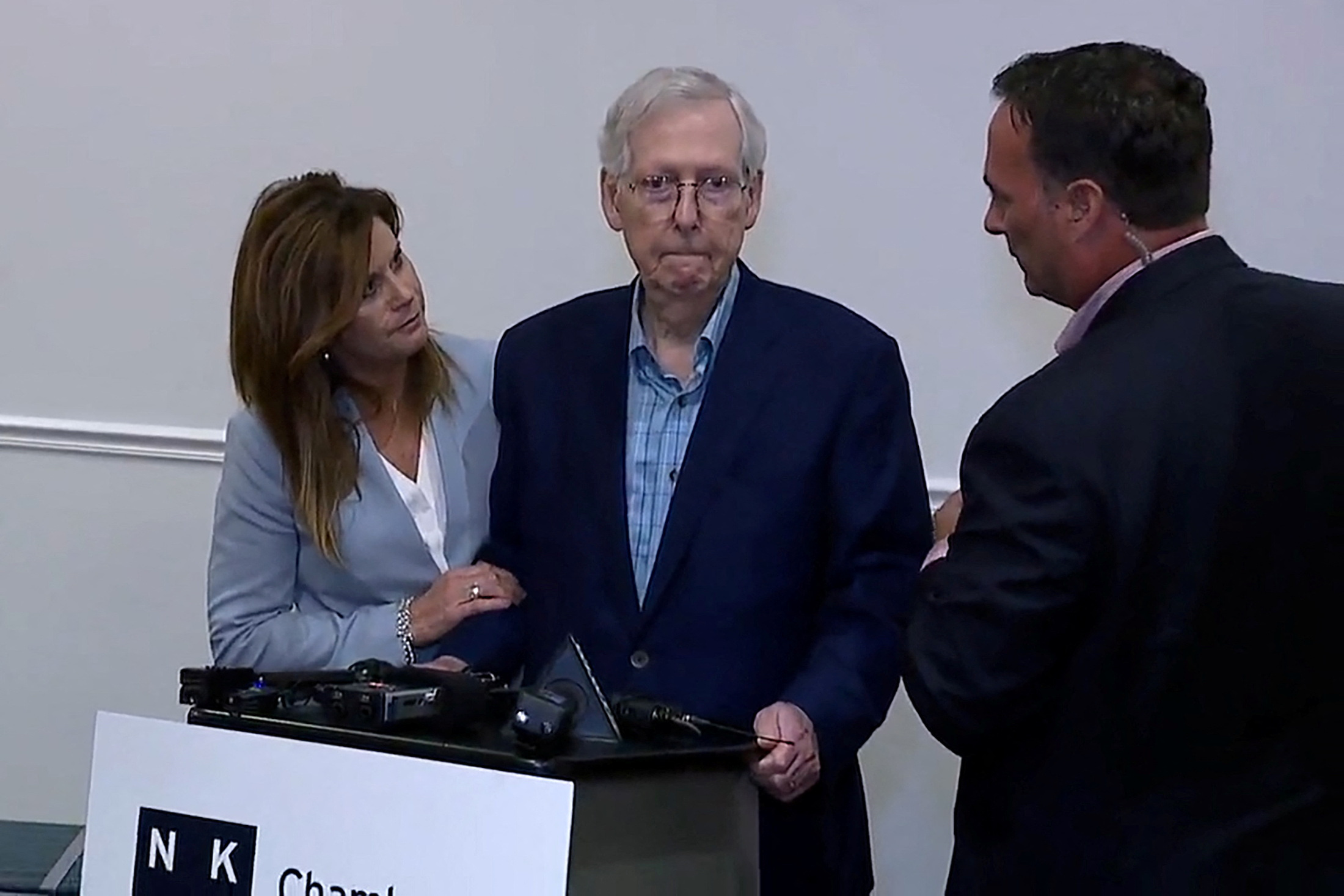 McConnell again freezes at podium