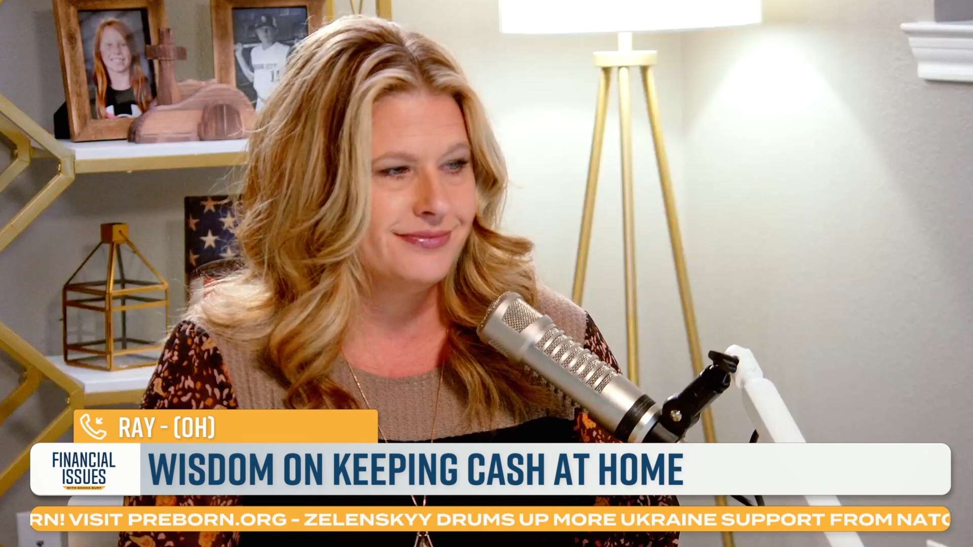 Should You Keep Cash At Home?